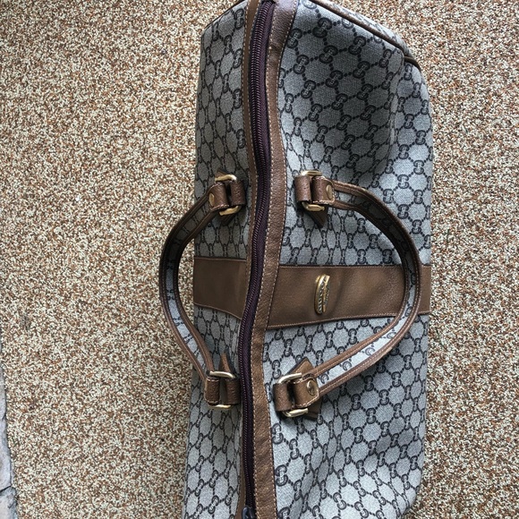 COPY - Authentic Gucci 40 duffle/weekender - Picture 4 of 6